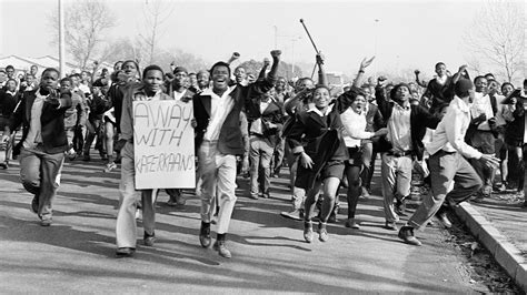  Sự Trỗi Dậy Của Phong Trào Chống Phân Bị -  Soweto Uprising và Nỗ Lực Giải Phóng của Trevor Huddleston